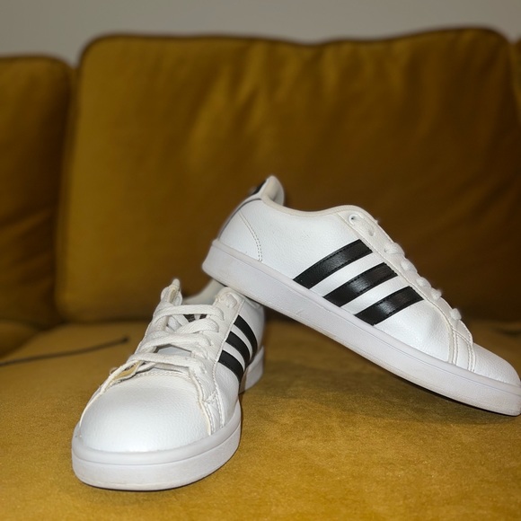 Cloud foam Adidas sneakers - Picture 4 of 8